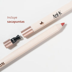 DELINEADOR DE LABIOS KISS DEFINITION ANIK